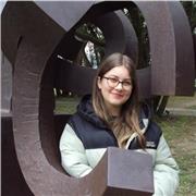 Universitaria ofrece clases particulares de catalán y castellano